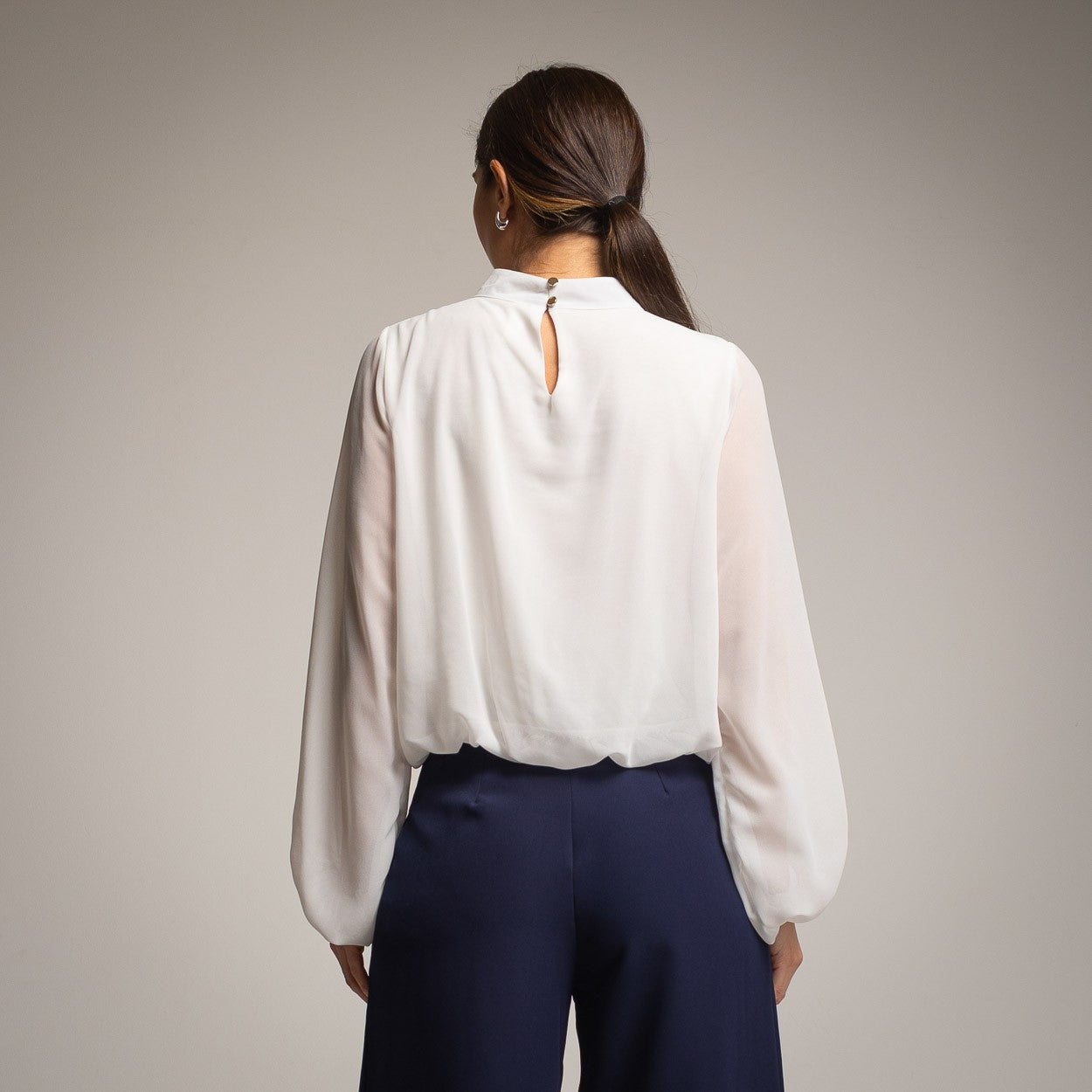 WHITE ELEGANT SHIRT