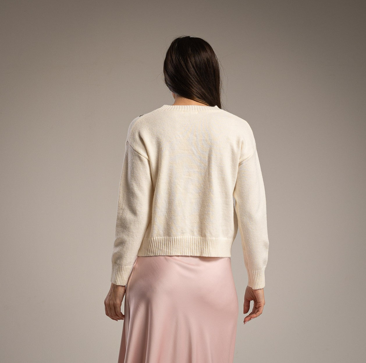 WHITE CREAM KNIT EMBROIDERED FLOWERS SWEATER