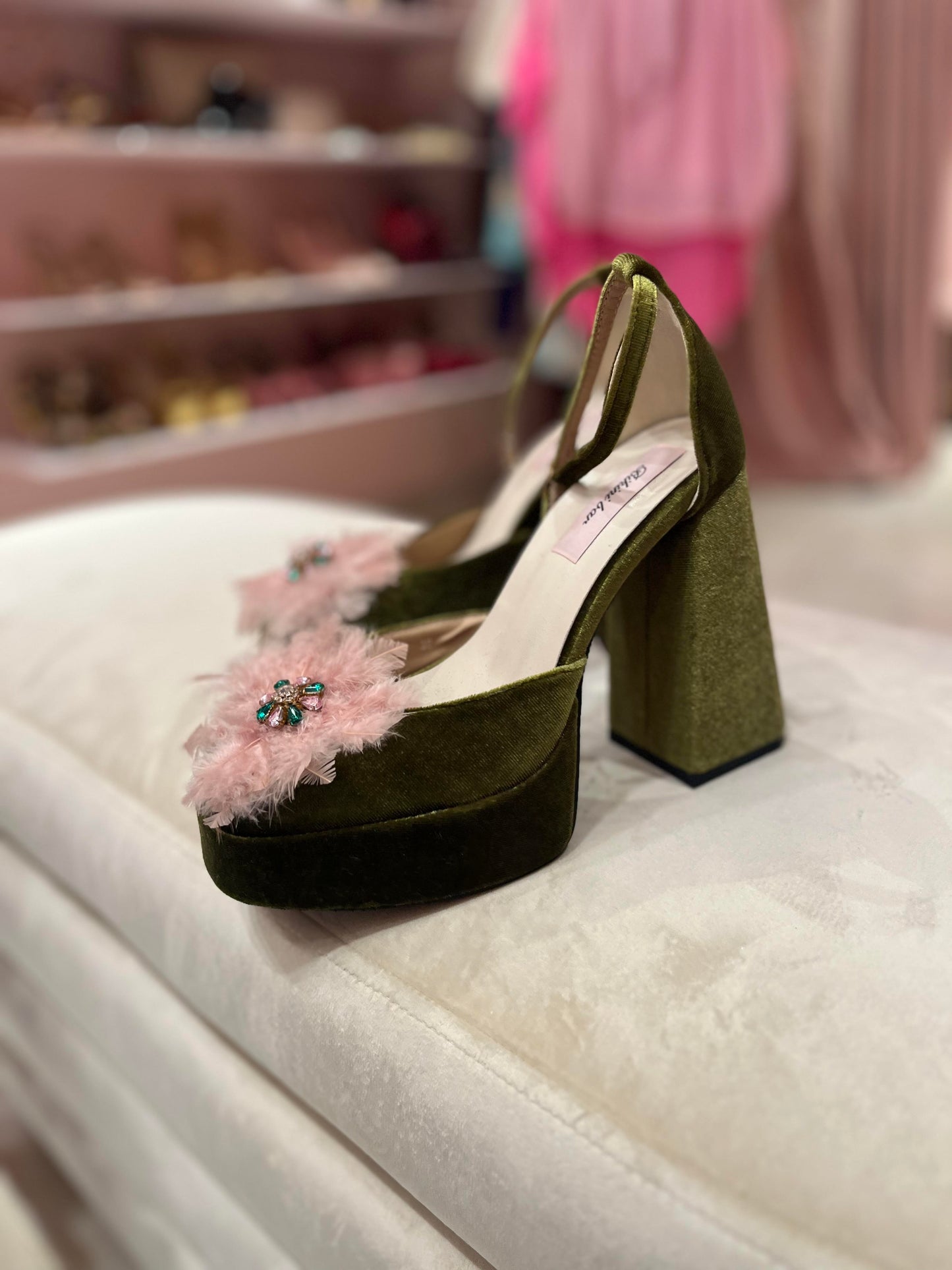 GREEN VELVET PLATEFORMS HEELS