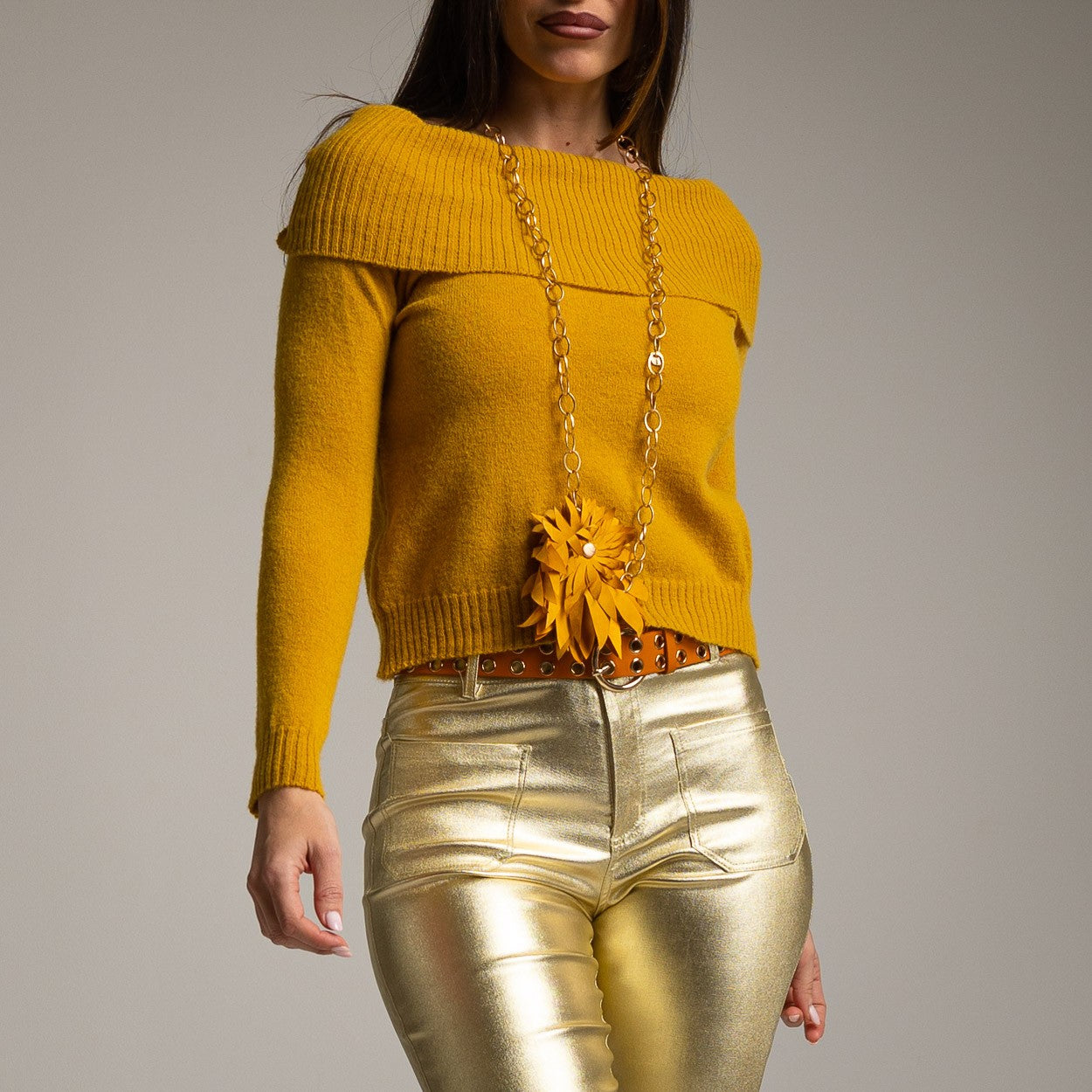 AMBER OVERLAP COLLAR KNIT SWEATER