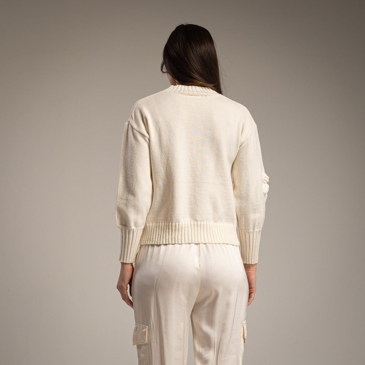 CROCHET MARGUERITE FLOWER KNIT SWEATER