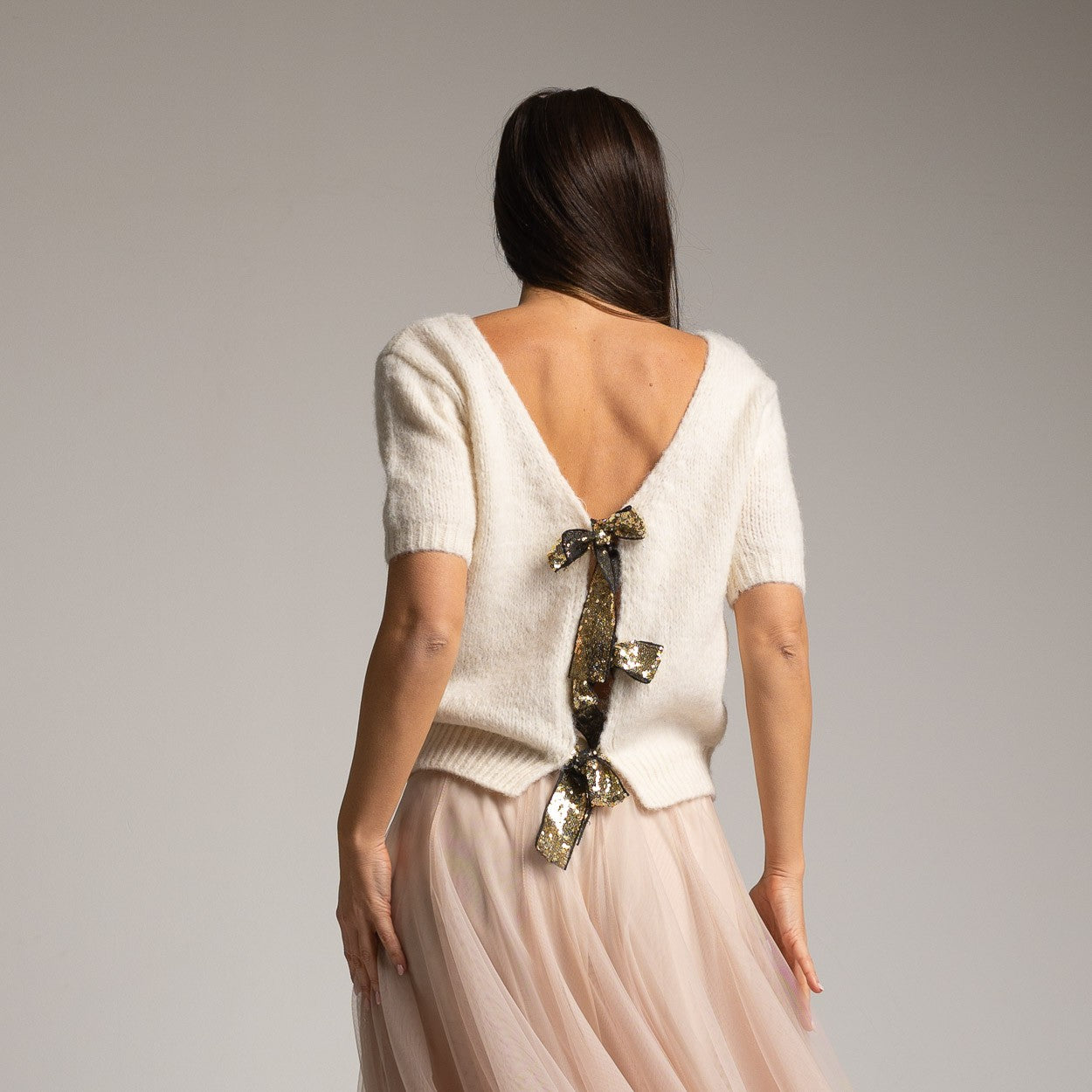 WHITE CREAM TRICOT KNIT SWEATER WITH BOWS