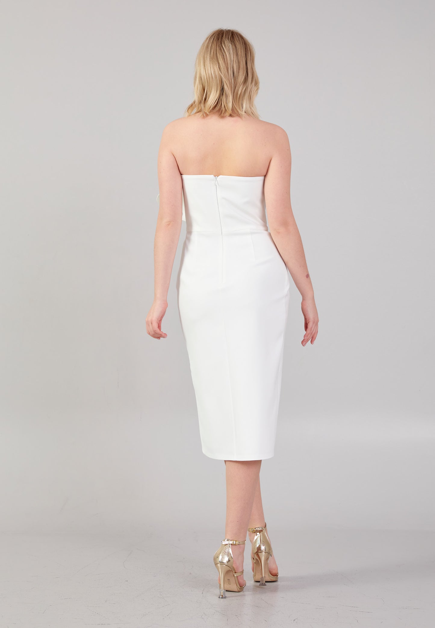 STRAPLESS WHITE FLOWER DRESS