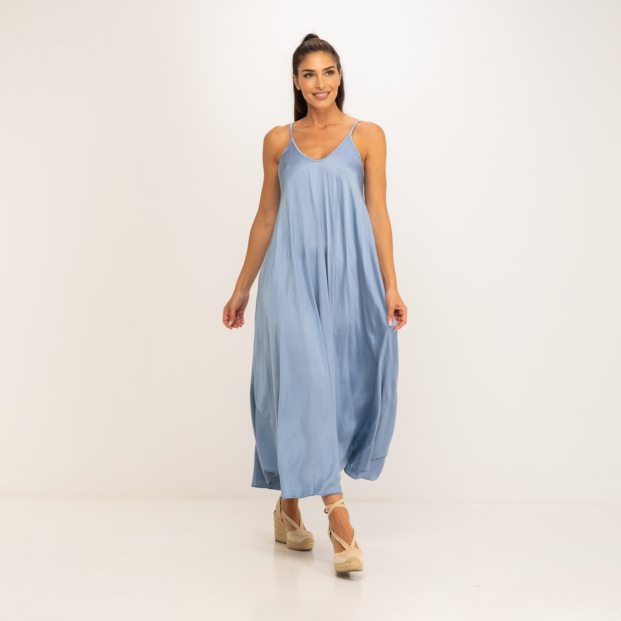 Icy blue satin fluide summer dress