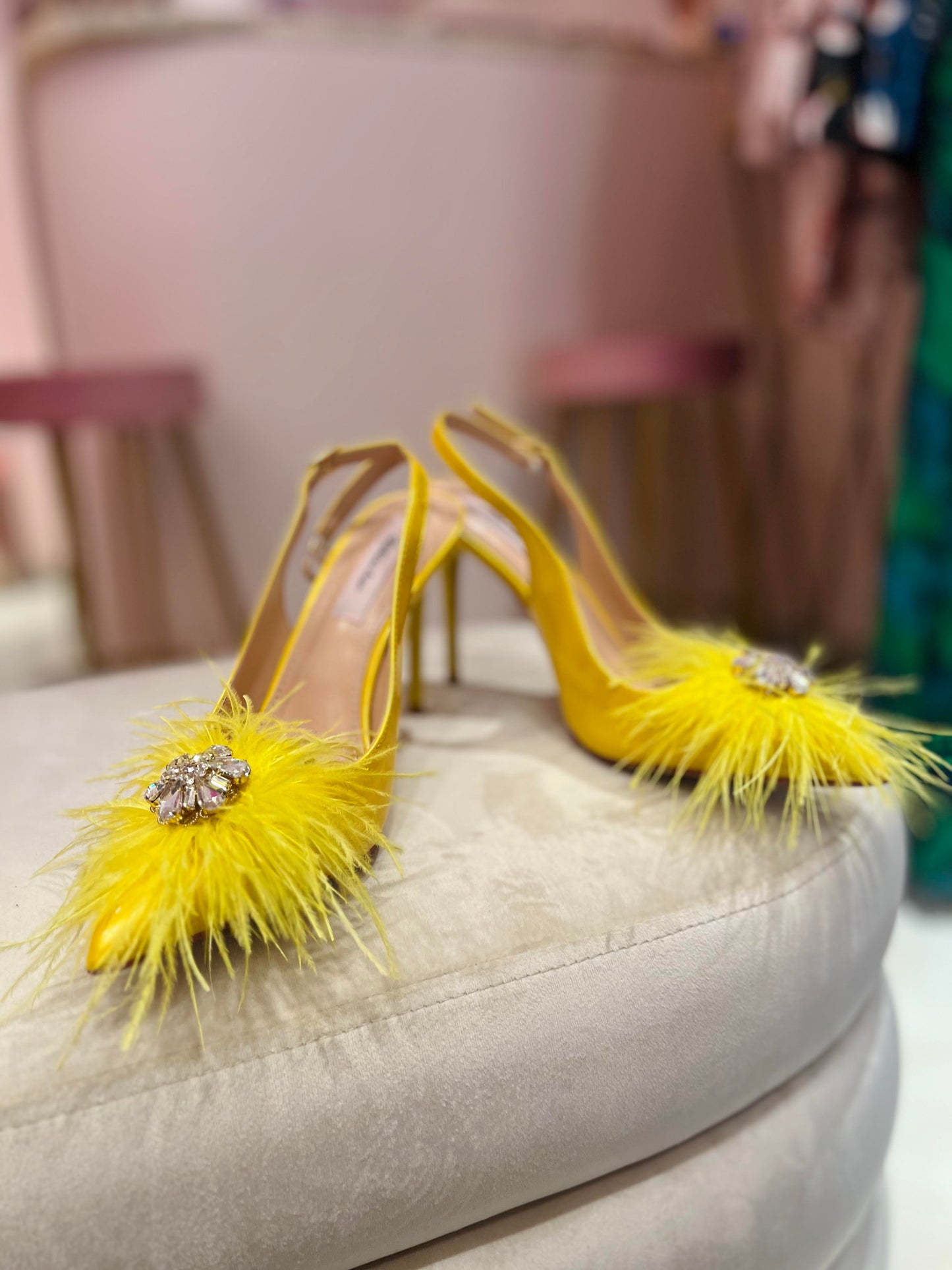 YELLOW OSTRICH CRYSTAL PUMP
