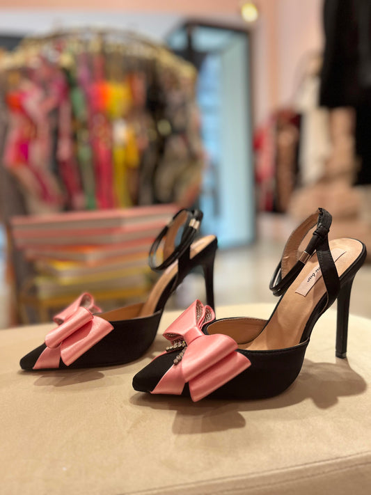BLACK AND PINK BOW SATIN PUMP