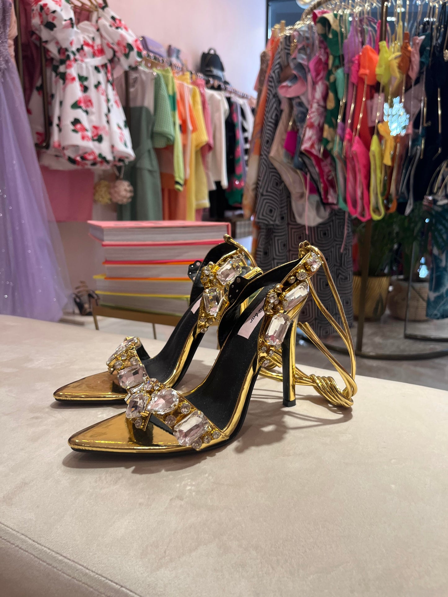 GOLD CRYSTAL STONES STRAPPY HIGH HEELS